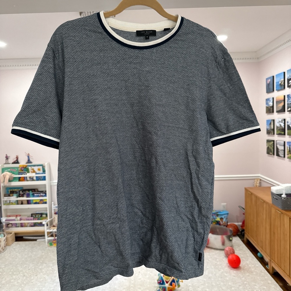 Ted Baker Textured Short Sleeve Tee in Navy and White